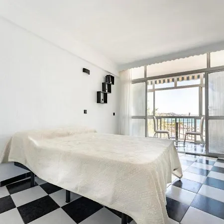 Apartment Miramar Pacos *